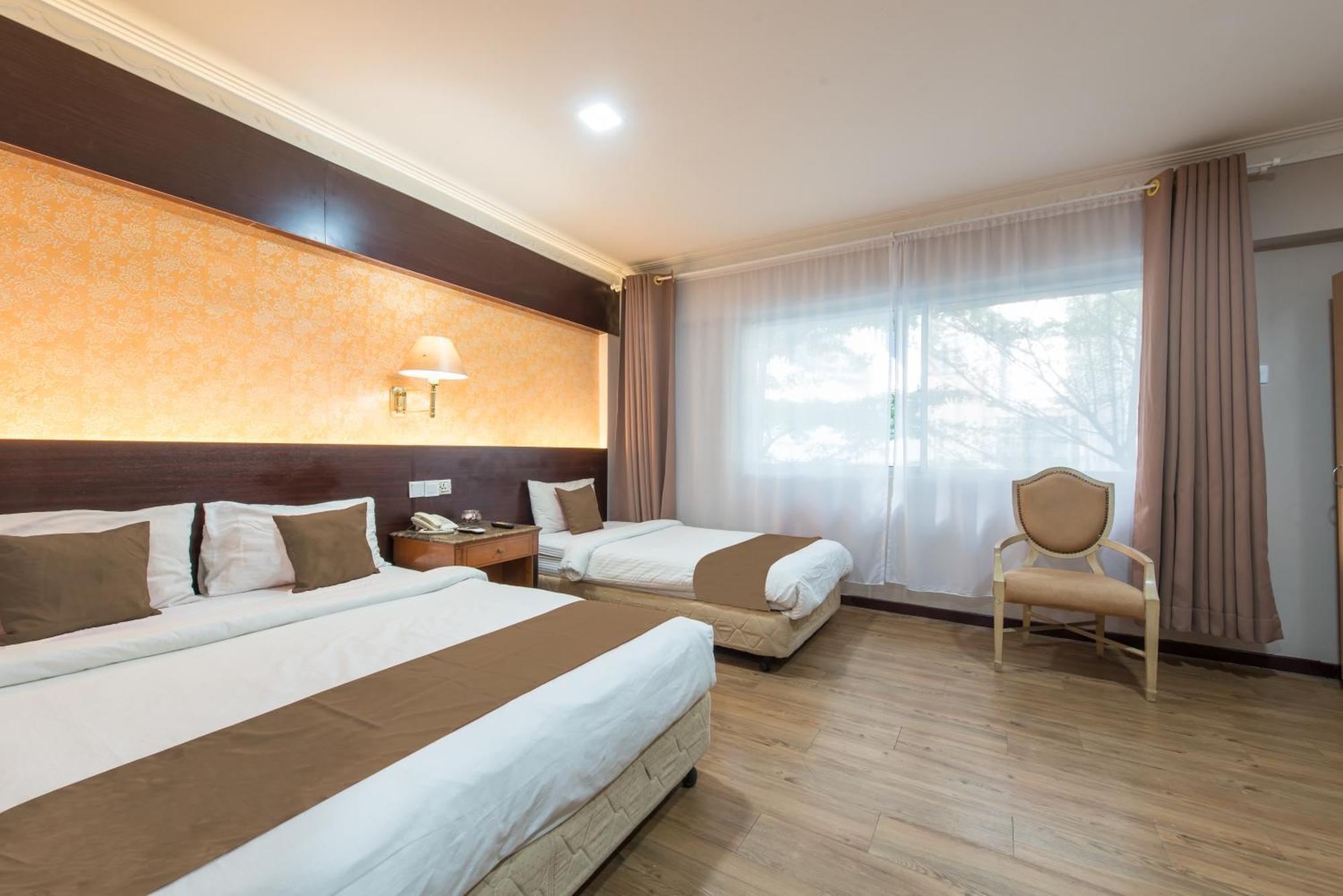 Grand Orchard Hotel Premier Куала Лумпур Екстериор снимка